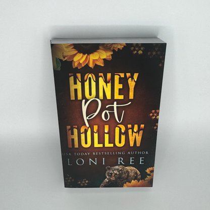 Honey Pot Hollow Paperback Bundle Box